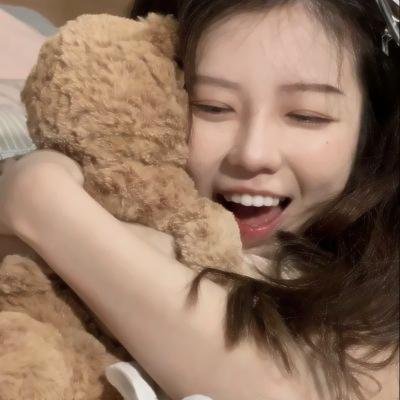 低头不见抬头见